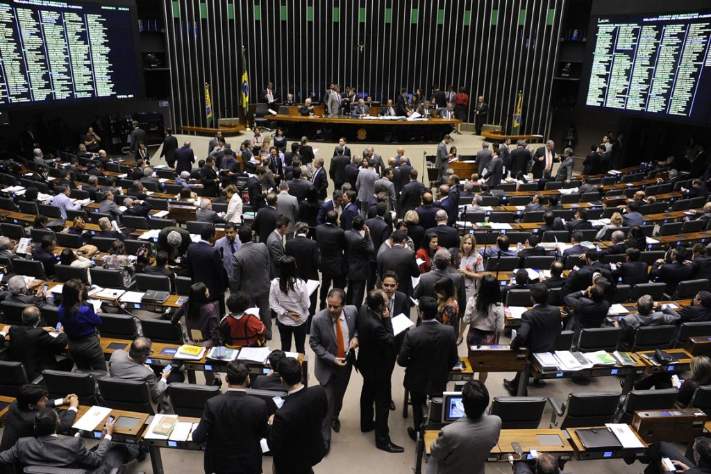 Projeto que anistia prefeituras foi aprovado ontem no plenário da Câmara. Foto: Luis Macedo/Câmara dos Deputados.