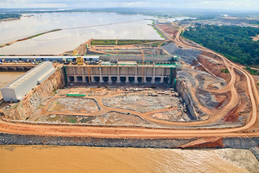 Obras da usina hidrelétrica de Santo Antônio no rio Madeira,em Rondônia. Arquivo: maio de 2013. Foto: PAC/Flickr. 