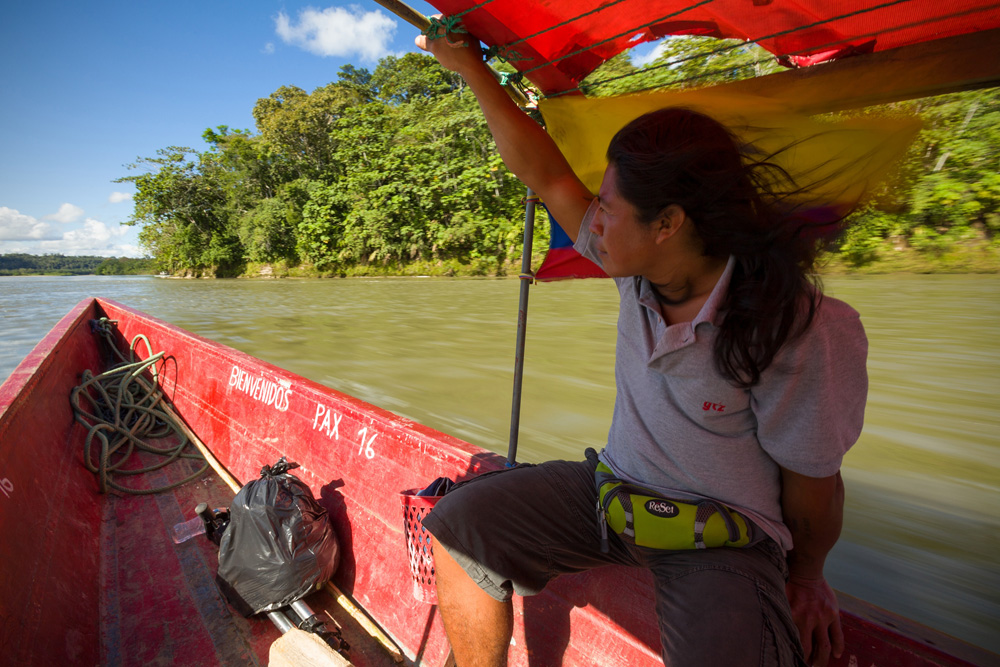 Héctor Grefa, guia turístico e profundo conhecedor do Rio Napo. Foto: Ruben Ramírez | Clique para ampliar