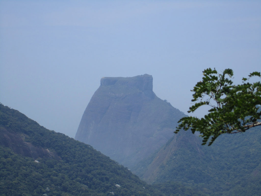 É possível ver até a Pedra da Gávea.