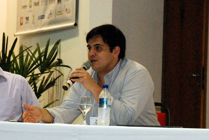 O argentino Diego Cannestraci relata que visitando os parques a população conhece a natureza e passa a valorizá-la.