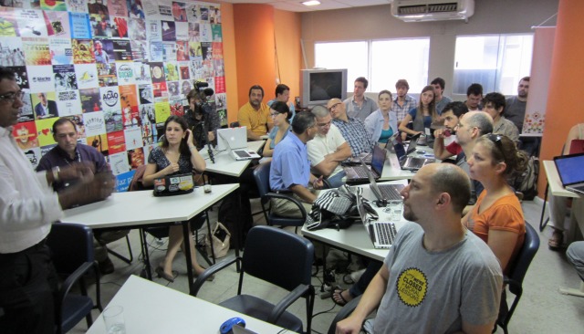 Oficina de mapeamento digital do projeto InfoAmazonia, na sede do iBase, Rio de Janeiro. Foto: Juliana Mori