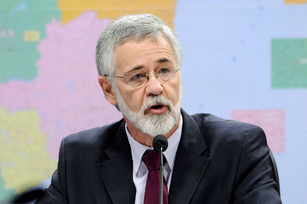 Equipe liderada pelo embaixador José Antônio Marcondes de Carvalho (acima) convoca reunião extraordinária com observadores brasileiros. Foto: Pedro França/Agência Senado.