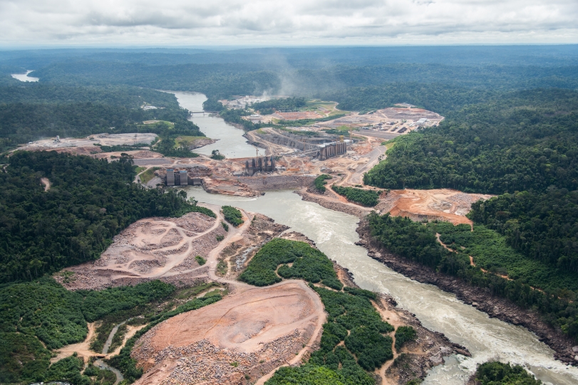 Vista aérea da área desmatada para a construção da usina hidrelétrica no rio Teles Pires. Localizada entre o Mato Grosso e o Pará. Foto: Zig Koch/Divulgação WWF.