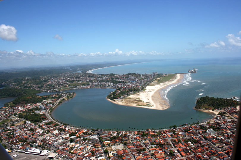 Resultado de imagem para cidade de IlhÃ©us, sul da Bahia