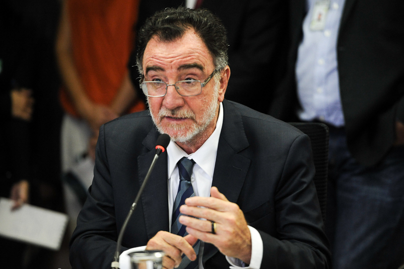 O ministro do Desenvolvimento Agrário, Patrus Ananias, durante coletiva de imprensa onde foi anunciado a prorrogação do Cadastro Ambiental Rural. Foto: José Cruz/Agência Brasil