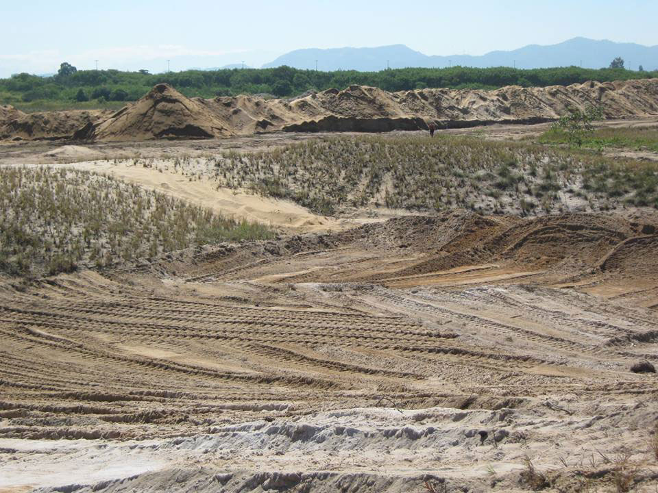 Já começou o projeto de construção do Campo de Golfe Olímpico, situado em uma Área de Preservação Ambiental, na Reserva de Marapendi (Barra da Tijuca), Rio de Janeiro. Foto: