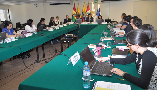Representantes de países membros da CAN em reunião em Lima, Peru. (Crédito: Secretaria Geral CAN)