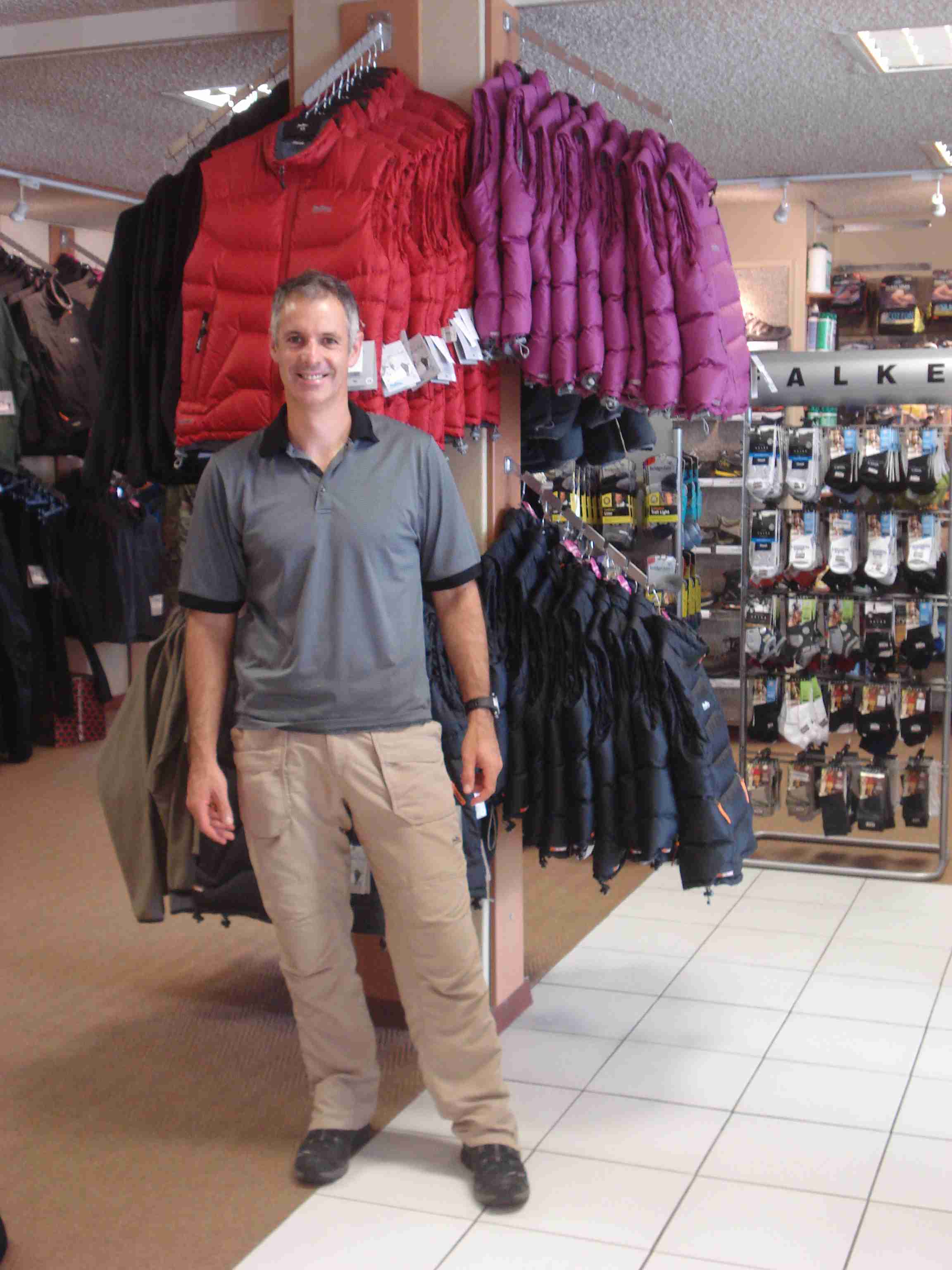 Andrew Baxter em uma das lojas da CapeStorm (foto: Pedro da Cunha e Menezes)