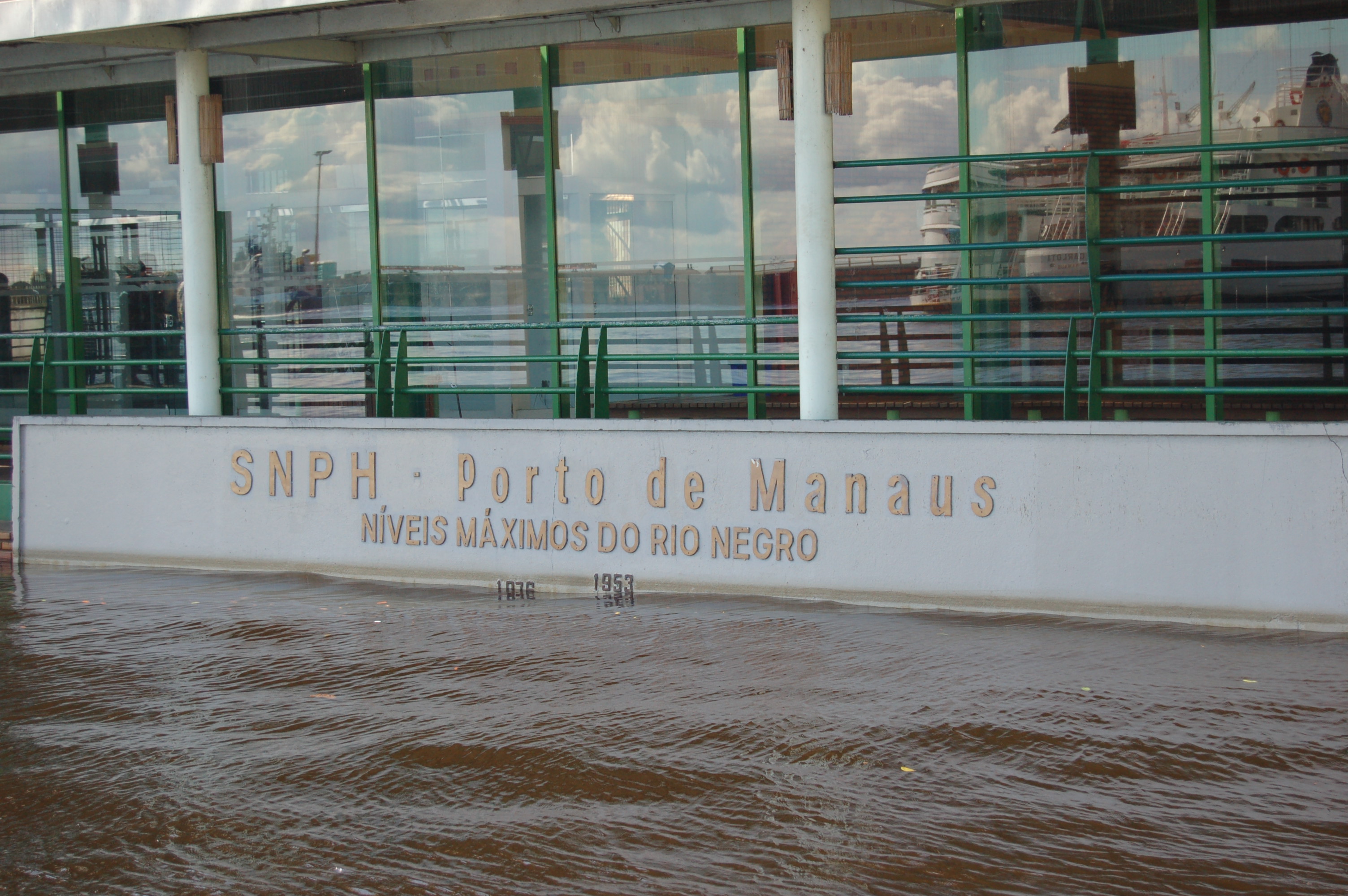 Cheia do Rio Negro em 2009. (Crédito: Eduardo Gomes)
