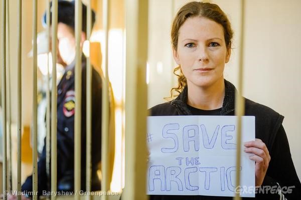 Ana Paula Maciel, ativista brasileira, será solta sob fiança na Rússia. Foto: Greenpeace/Divulgação