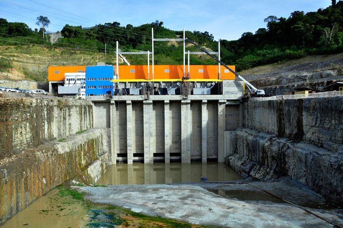 Hidrelétrica de Mauá, no rio Tibagi, Paraná, foi responsável por desmatar 1.339 hectares de Mata Atlântica nativa. Foto: Programa de Aceleração do Crescimento/Divulgação